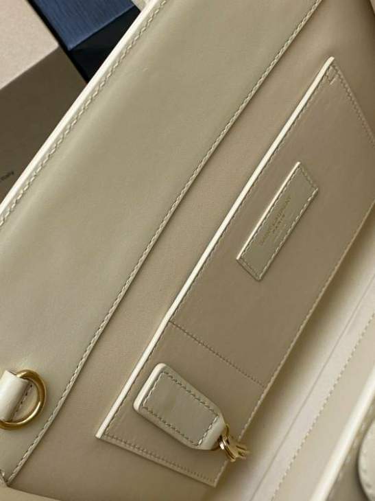 Picture of Saint Laurent Handbags _SKUfw167234426fw